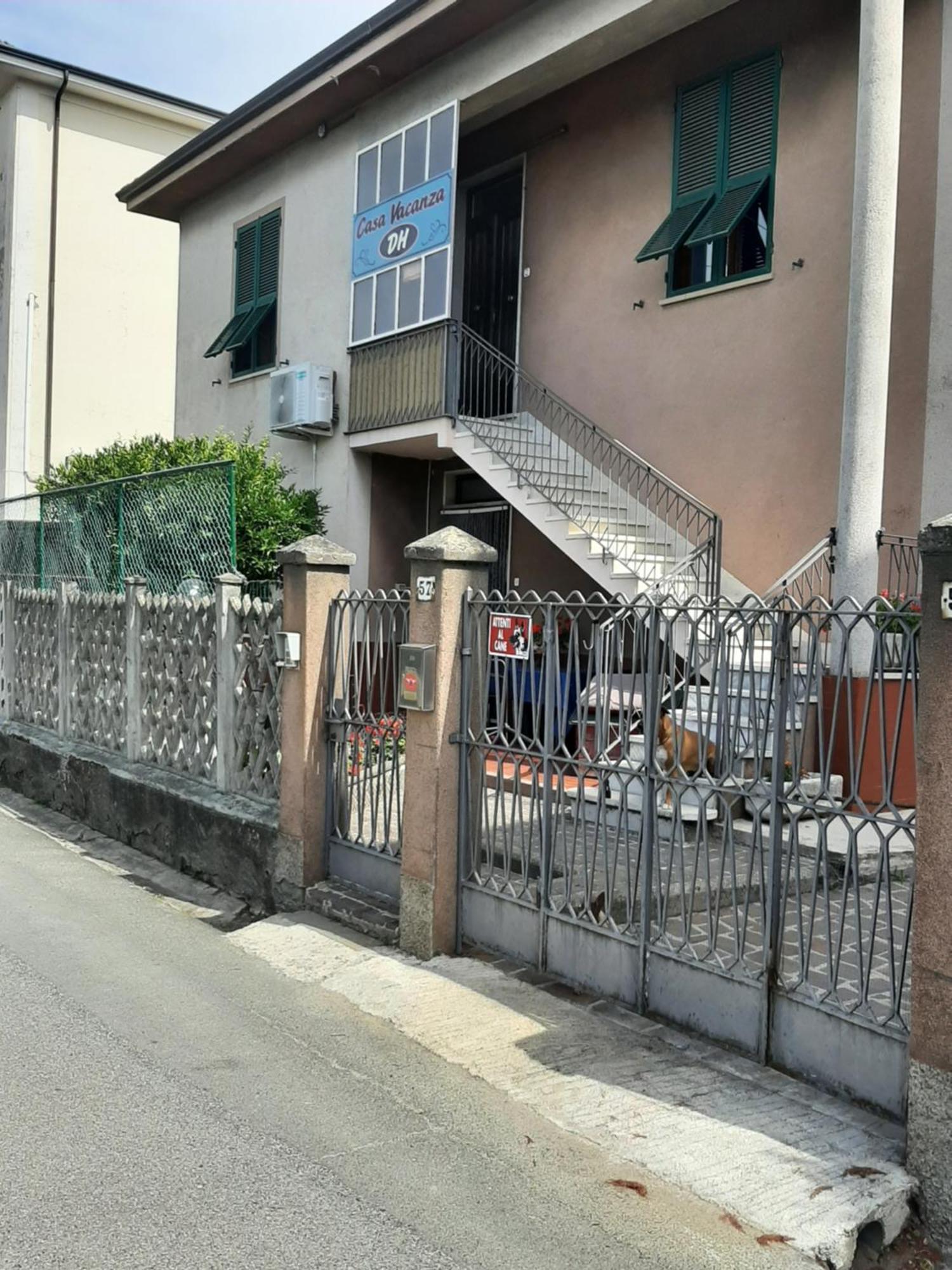 לה ספציה Casa Vacanza Dh מראה חיצוני תמונה